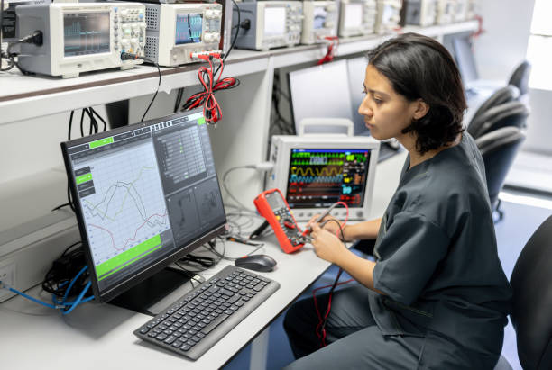 Best Emergency Electrical Repair  in Lindenhurst, NY